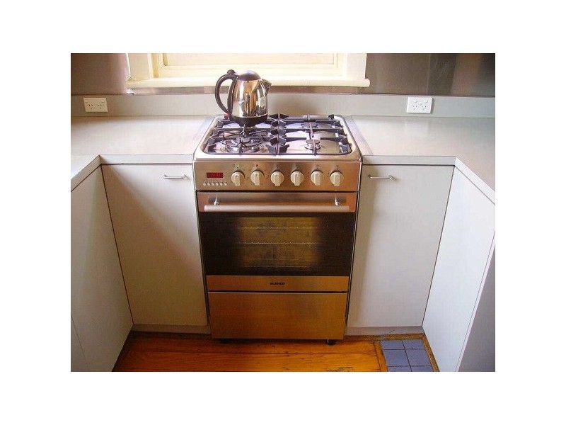 6/22B  Esplanade, St Kilda VIC 3182