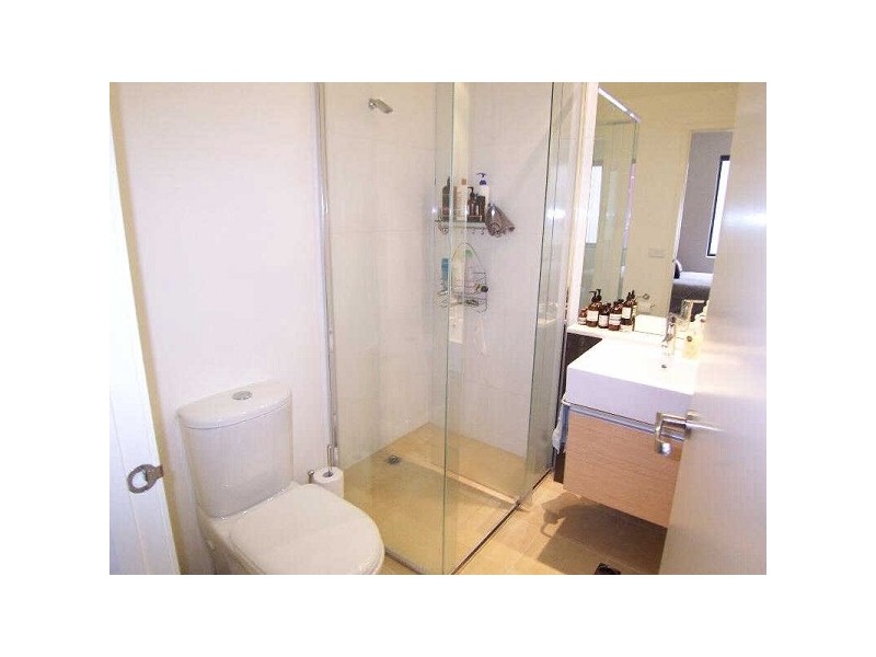 302/216  Rouse Street, Port Melbourne VIC 3207