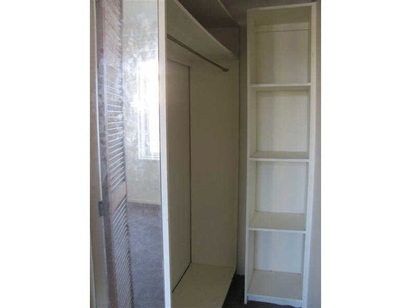 10/18  Robe Street, St Kilda VIC 3182