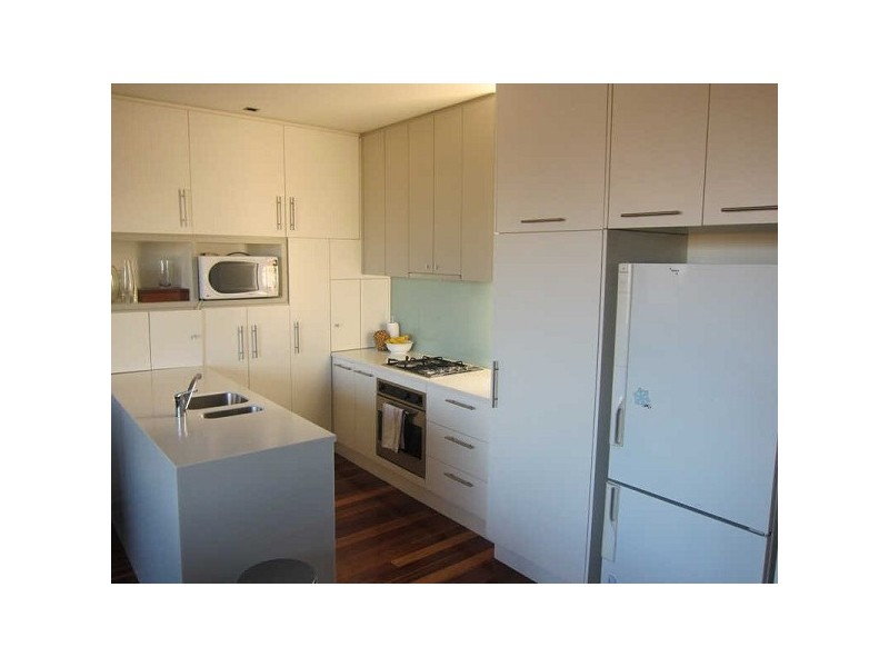 8/12  Pakington Street, St Kilda VIC 3182