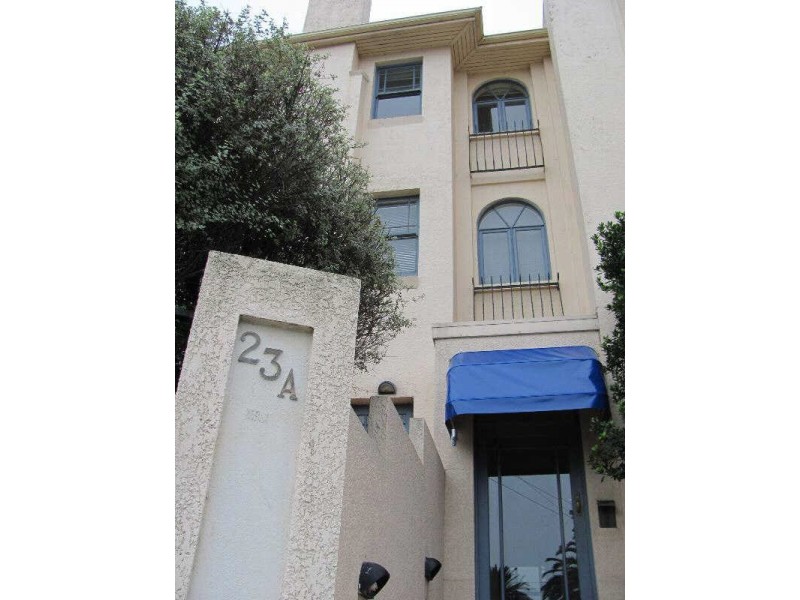 5/23a  The Esplanade, St Kilda VIC 3182