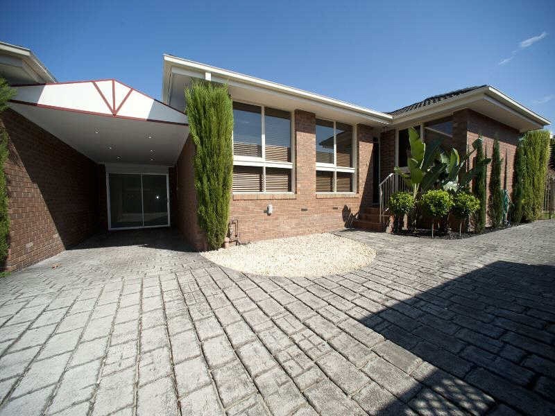 2/56  Moonya Road, Carnegie VIC 3163