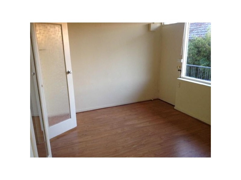 4/56  Carlisle Street, St Kilda VIC 3182