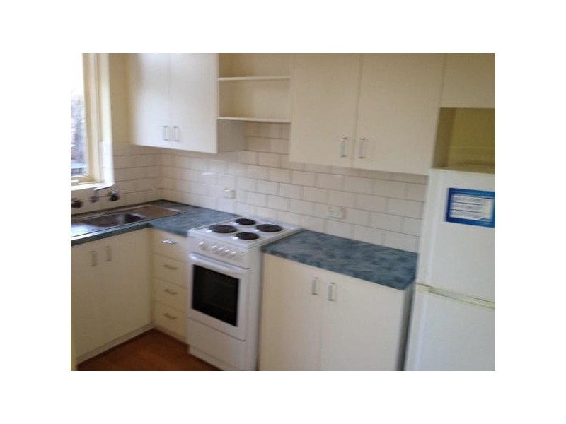 4/56  Carlisle Street, St Kilda VIC 3182