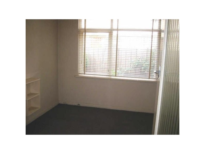 8/19  Pine Avenue, Elwood VIC 3184