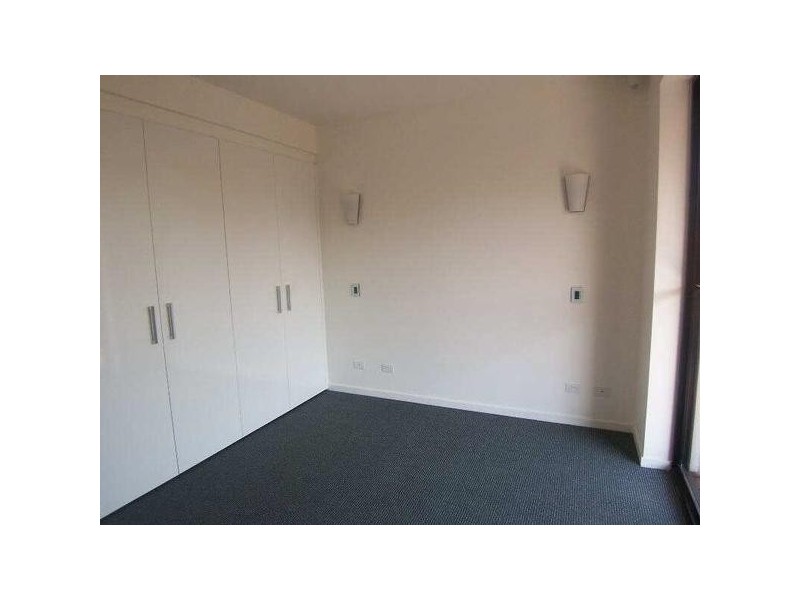 9/2A  Tiuna Grove, Elwood VIC 3184