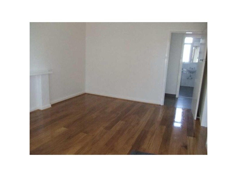2/76  Westbury Street, St Kilda VIC 3182