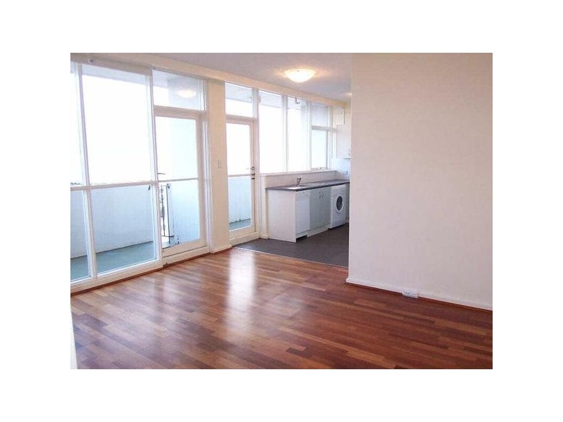 12C/12  Marine Parade, St Kilda VIC 3182