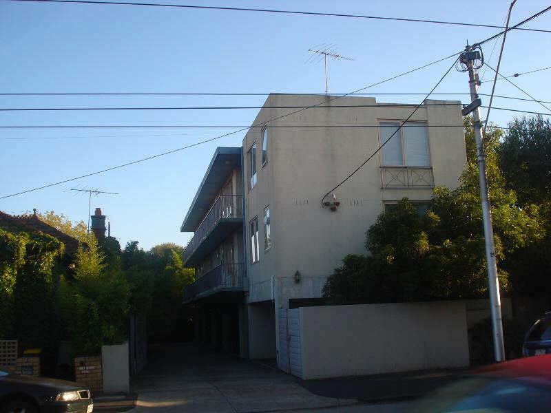 3/56  Carlisle Street, St Kilda VIC 3182