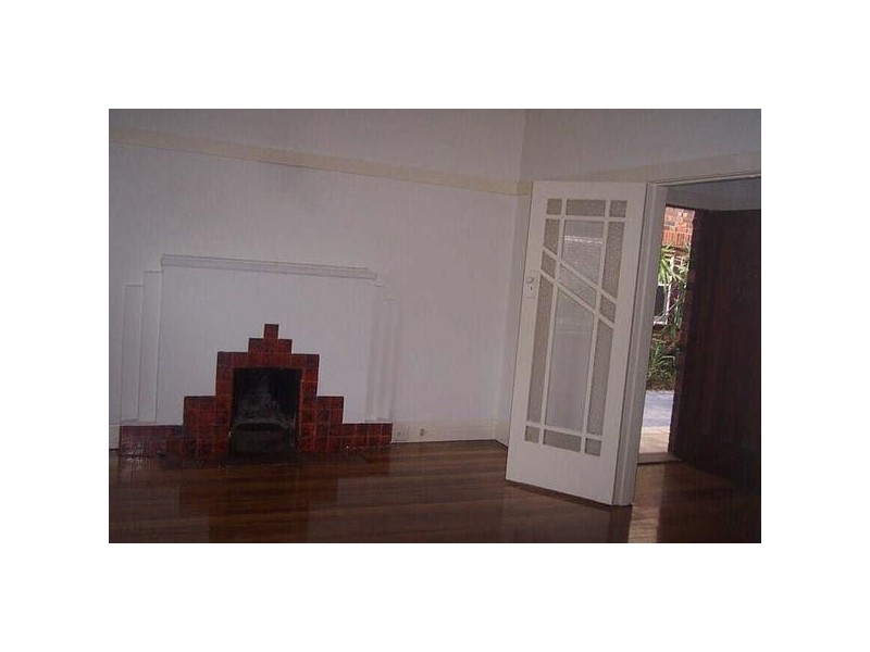 1/6  Kingsley Avenue, Elwood VIC 3184