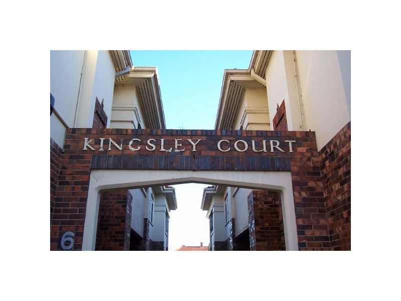 1/6  Kingsley Avenue, Elwood VIC 3184