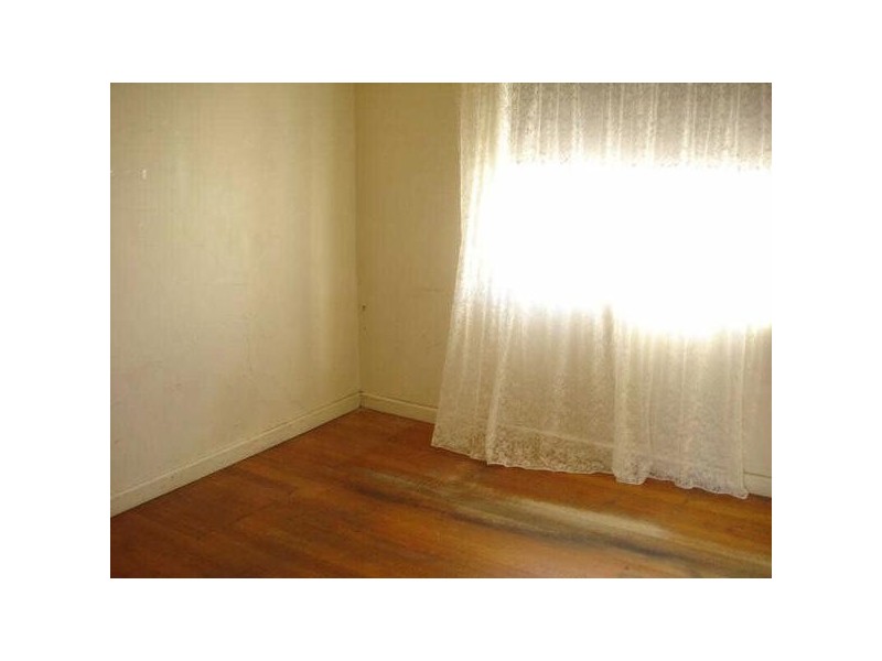 08/93  Argyle Street, St Kilda East VIC 3183