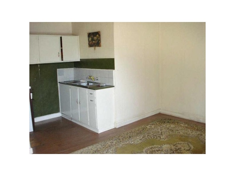 08/93  Argyle Street, St Kilda East VIC 3183