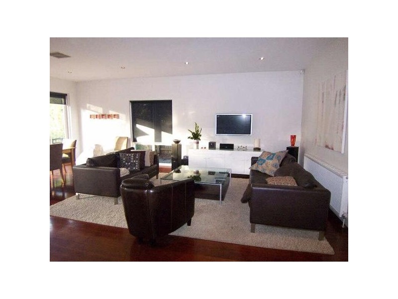 44  Meredith Street, Elwood VIC 3184