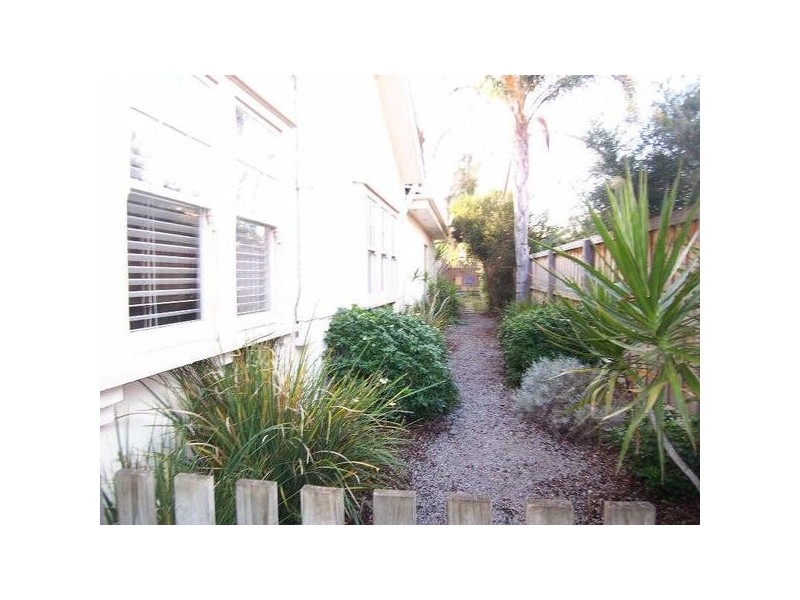 44  Meredith Street, Elwood VIC 3184