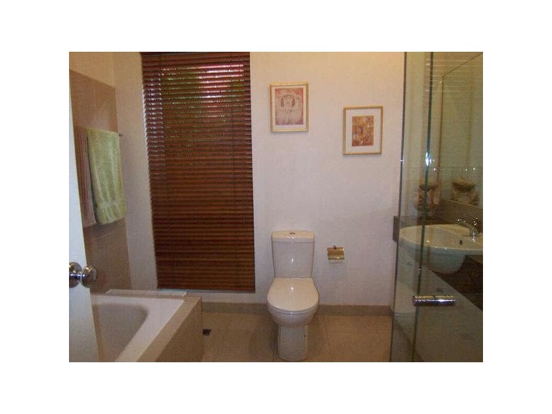 44  Meredith Street, Elwood VIC 3184