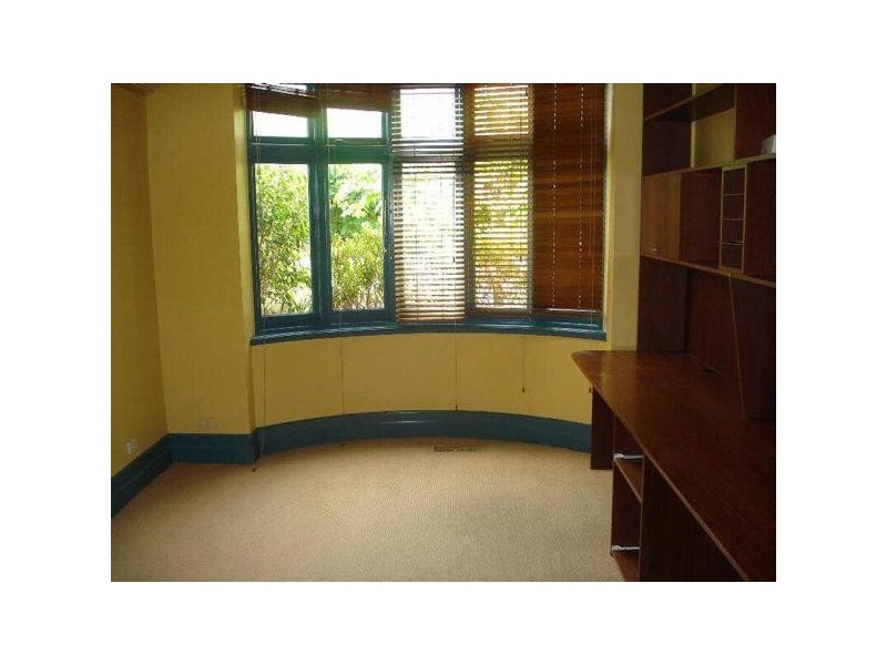 2A  Davis Street, Elsternwick VIC 3185