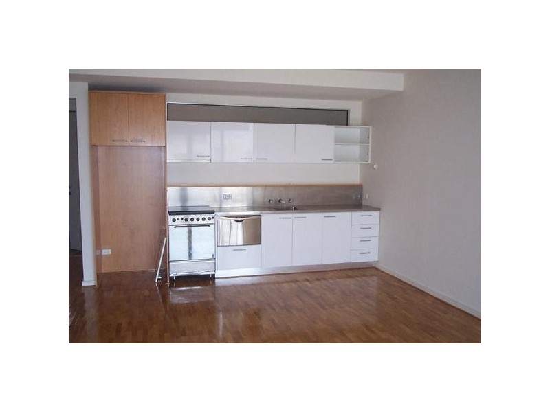 10/63  Ormond Esplanade, Elwood VIC 3184