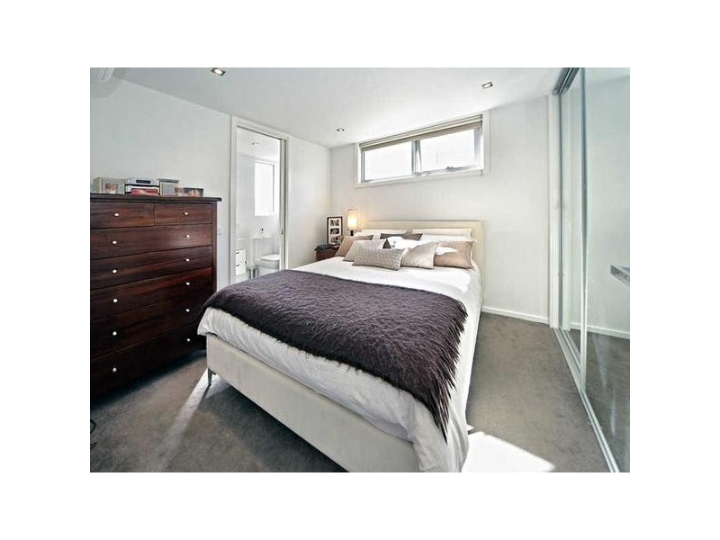 3/9  Poets Grove, Elwood VIC 3184