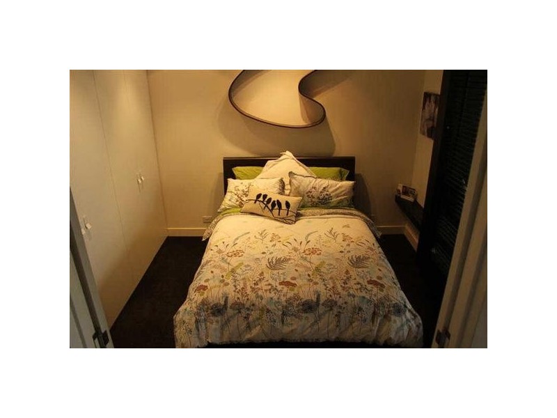 1002/12-14  Claremont Street, South Yarra VIC 3141