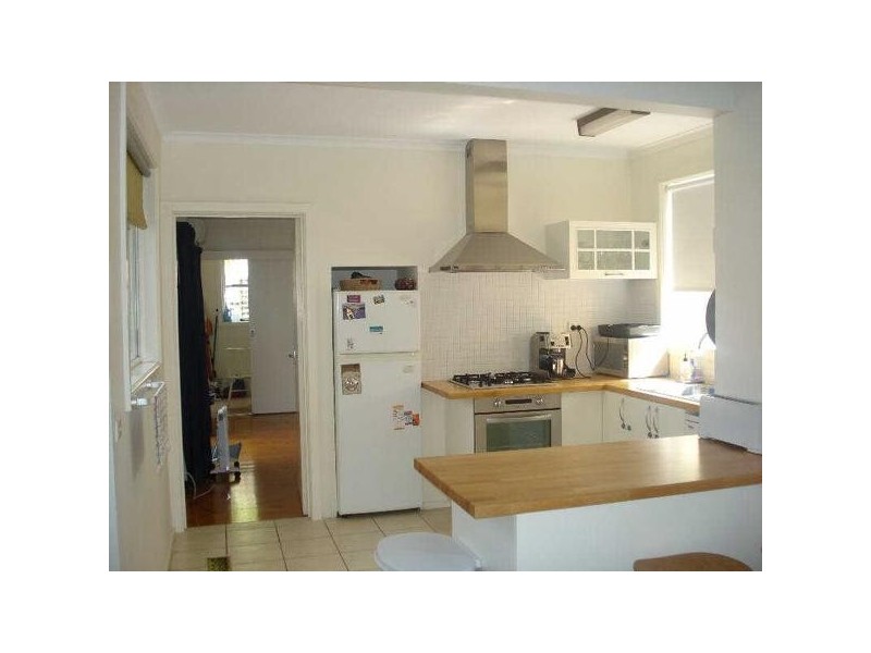 35  Meredith Street, Elwood VIC 3184