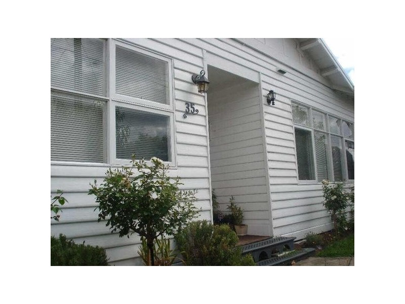 35  Meredith Street, Elwood VIC 3184