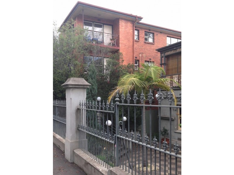 8/22  Dalgety Street, St Kilda VIC 3182