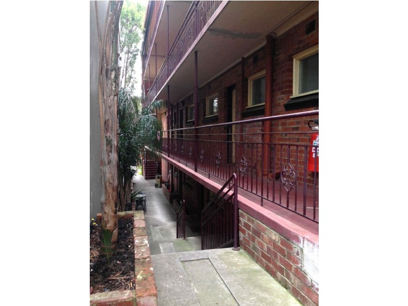 8/22  Dalgety Street, St Kilda VIC 3182