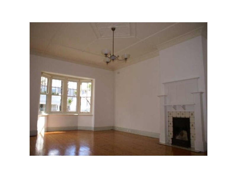 1/6  Charnwood Grove, St Kilda VIC 3182