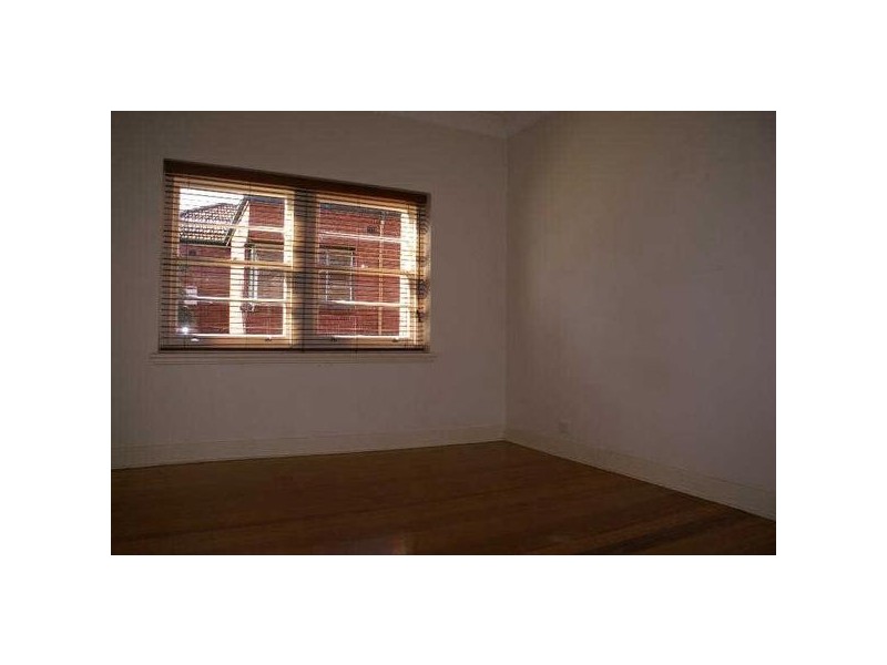 9/35  Eildon Road, St Kilda VIC 3182