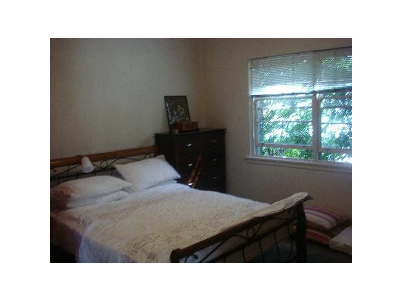 2/8  Louise Street, Melbourne VIC 3004