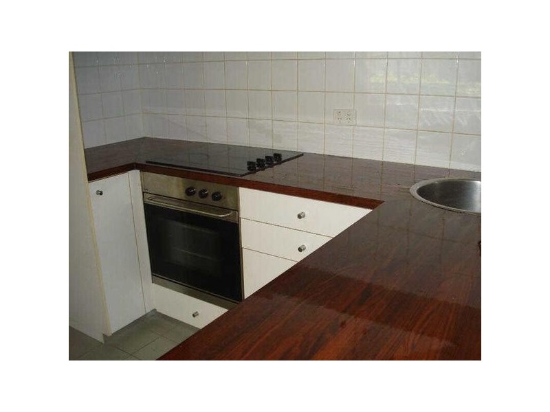 2/8  Louise Street, Melbourne VIC 3004