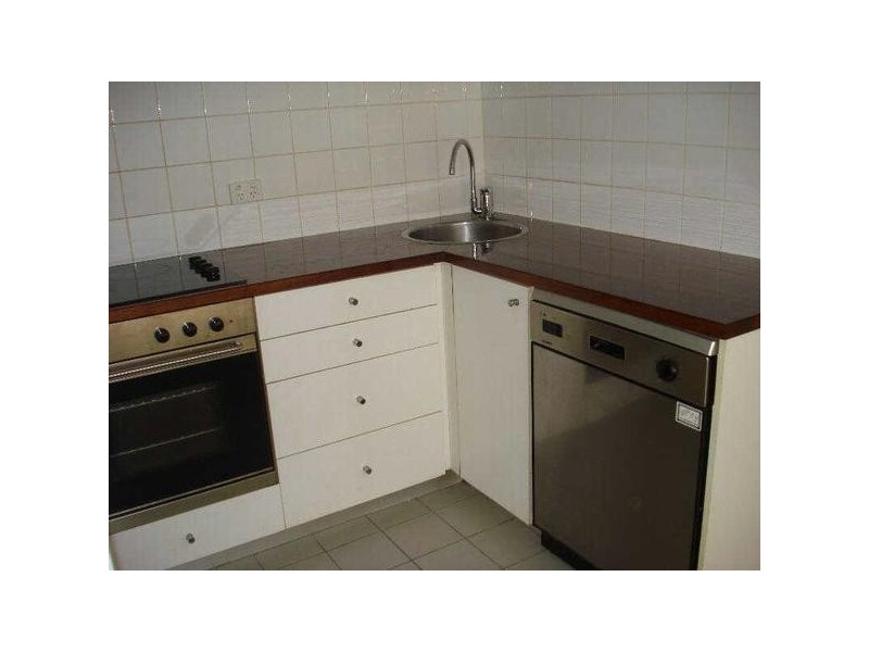 2/8  Louise Street, Melbourne VIC 3004