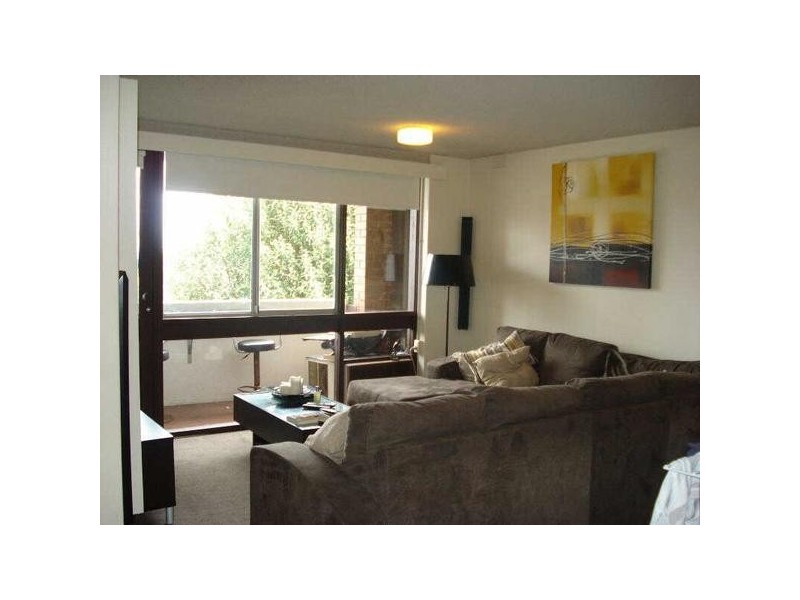 14/13  The Esplanade, St Kilda VIC 3182