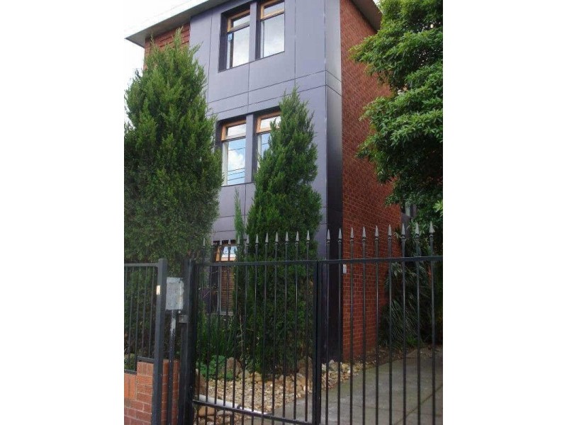 2/28  Carlisle Street, St Kilda VIC 3182