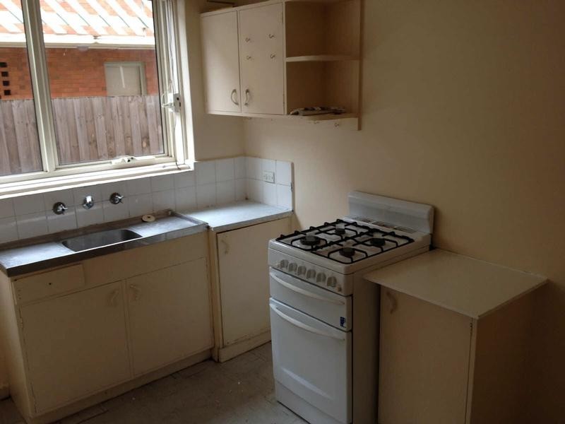 54  Barkly Street, St Kilda VIC 3182