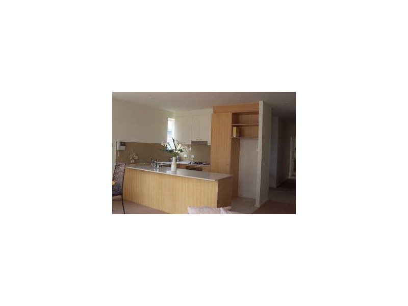 8/45  Marine Parade, St Kilda VIC 3182