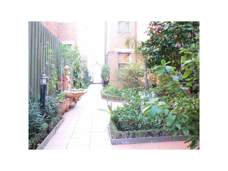 1/250  Beaconsfield Parade, Albert Park VIC 3206