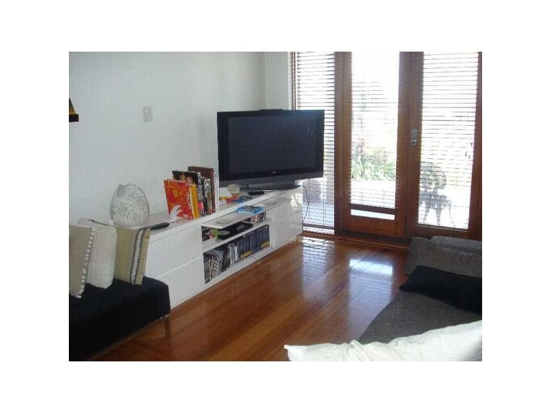 1/250  Beaconsfield Parade, Albert Park VIC 3206