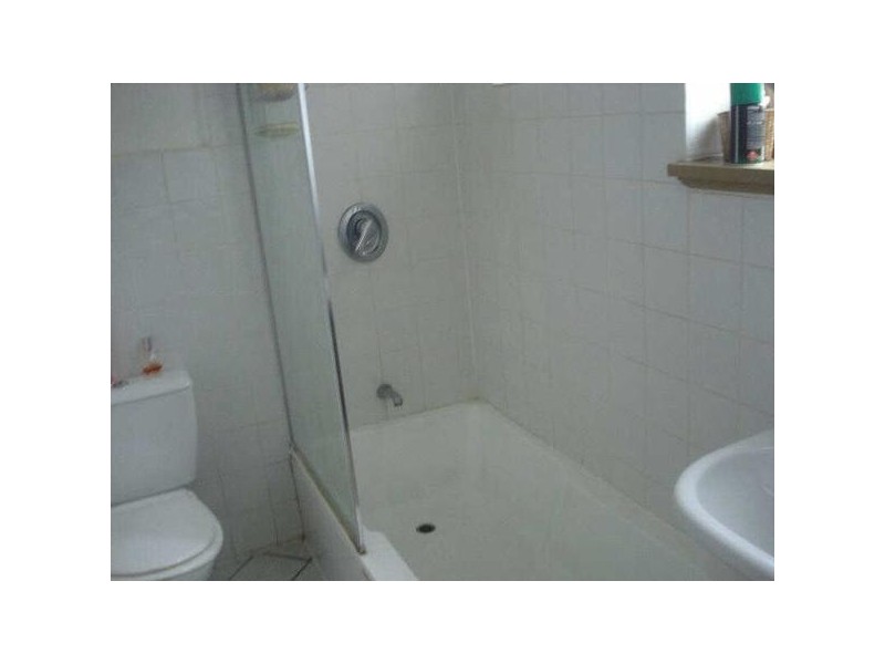 1/115  Brighton Road, Elwood VIC 3184