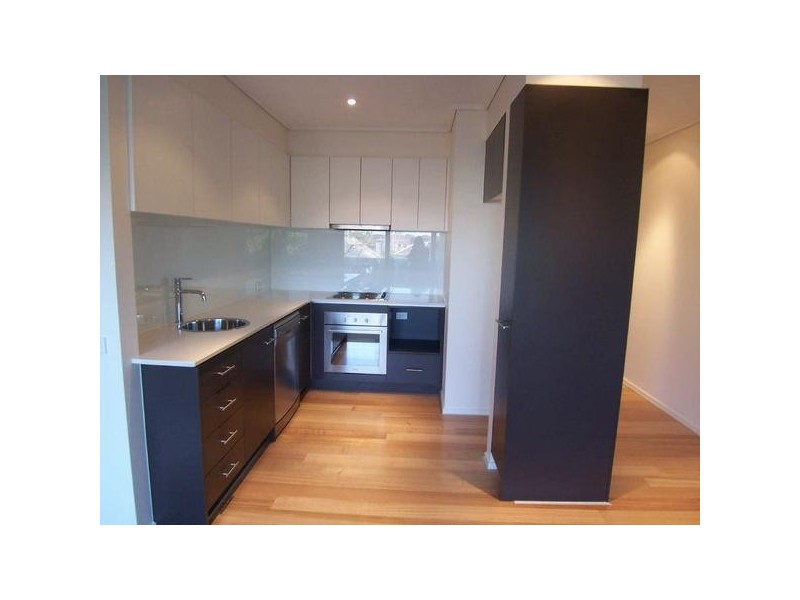 9/25  Kooyong Rd, Armadale VIC 3143