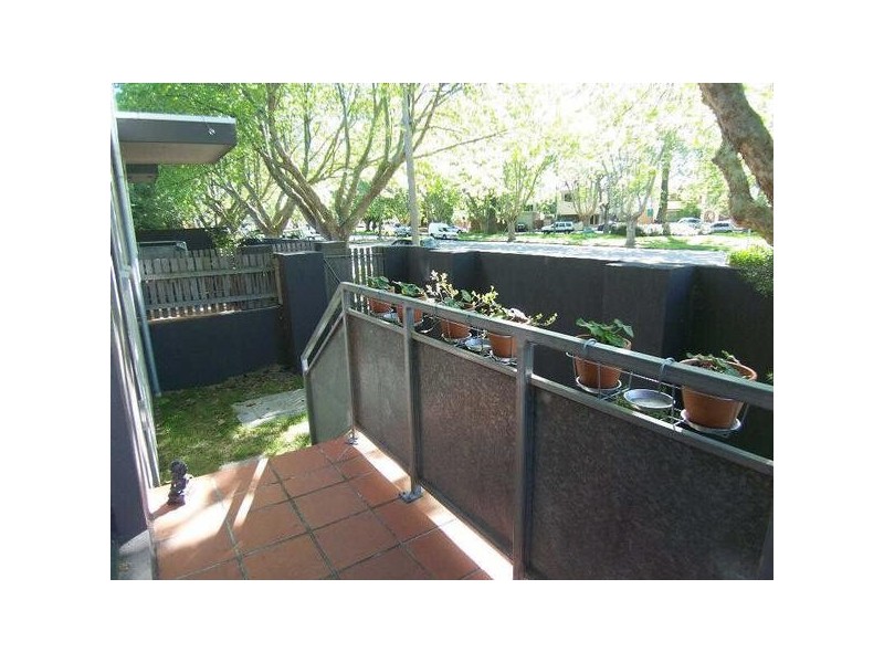 11/30-32  Broad Way, Elwood VIC 3184