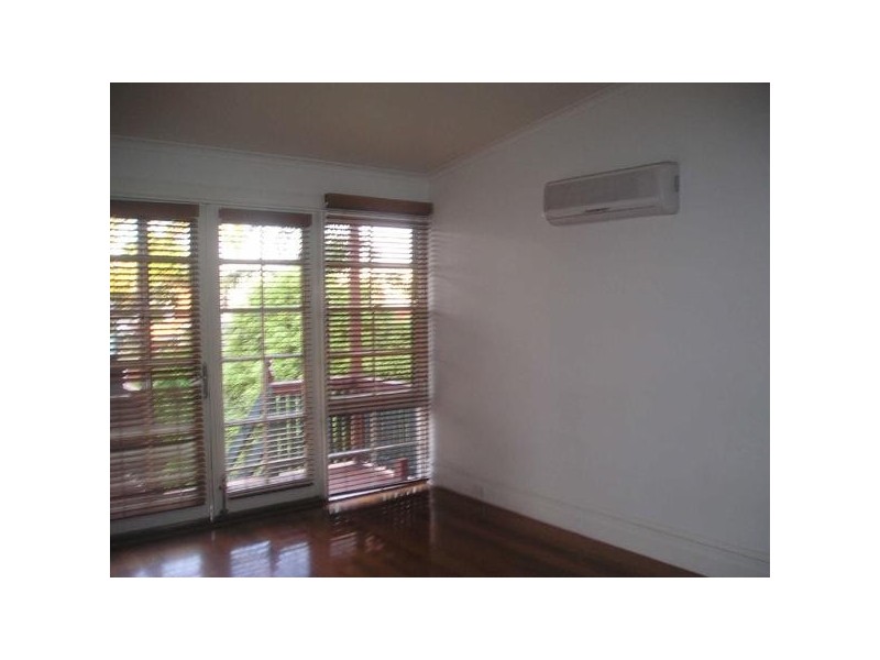 4/251  Beaconsfield Parade, Middle Park VIC 3206