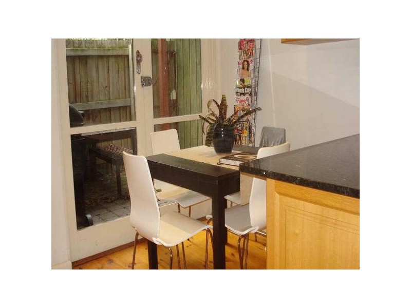 4/251  Beaconsfield Parade, Middle Park VIC 3206