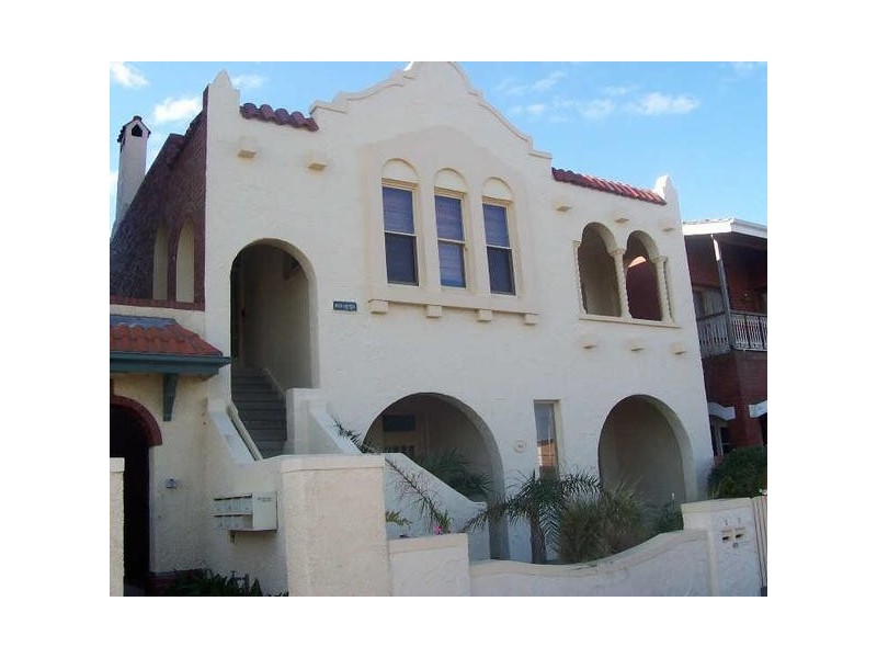 4/251  Beaconsfield Parade, Middle Park VIC 3206