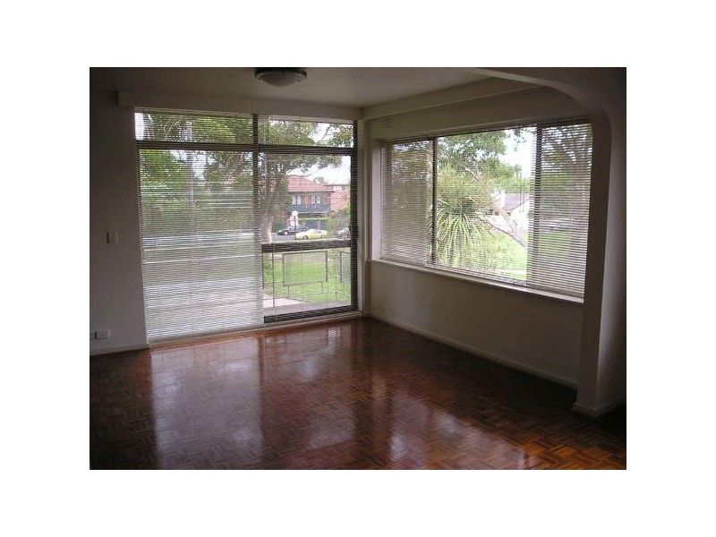 3/16  Lindsay Avenue, Elwood VIC 3184