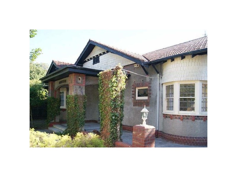 377  St Kilda Street, Brighton VIC 3186