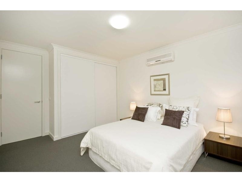 1/32  Gourlay Street, St Kilda East VIC 3183