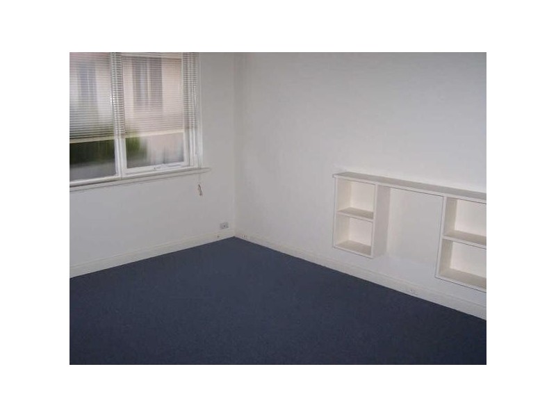 9/19  Pine Avenue, Elwood VIC 3184