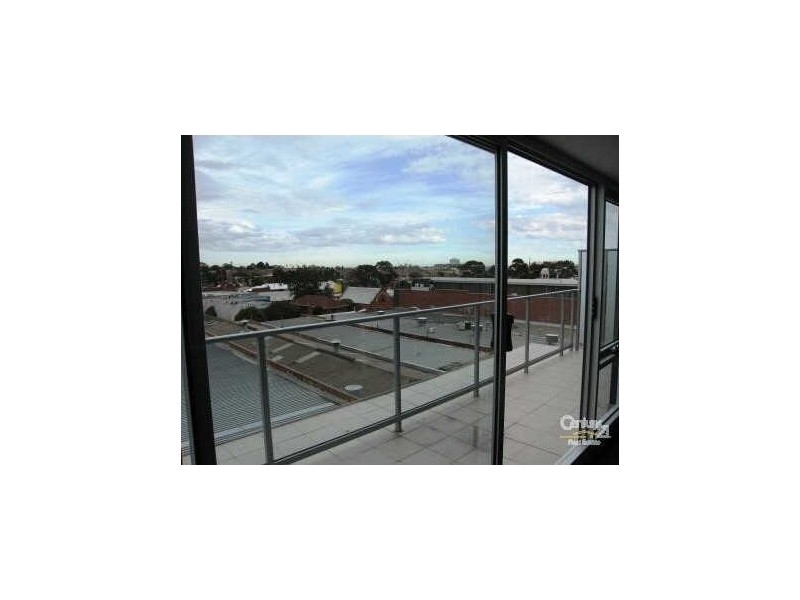 322/135  Inkerman Street, St Kilda VIC 3182